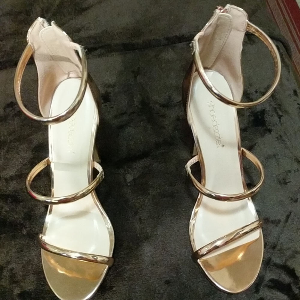 Shoes - Picture 4 of 4